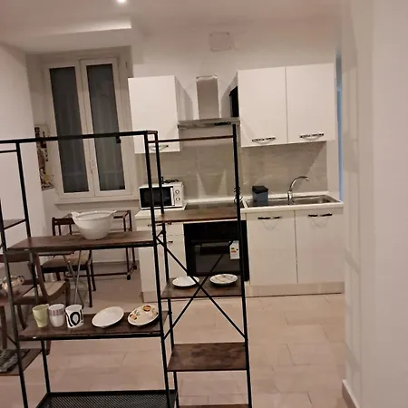Vaticano In Apartment *